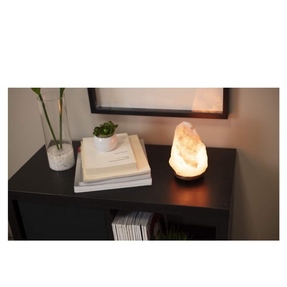 Himalayan Salt Lamp - Picture 4 of 6